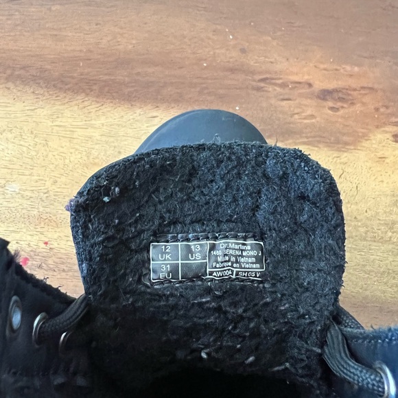 Dr. Martens Faux Fur Lined boots - Picture 5 of 5